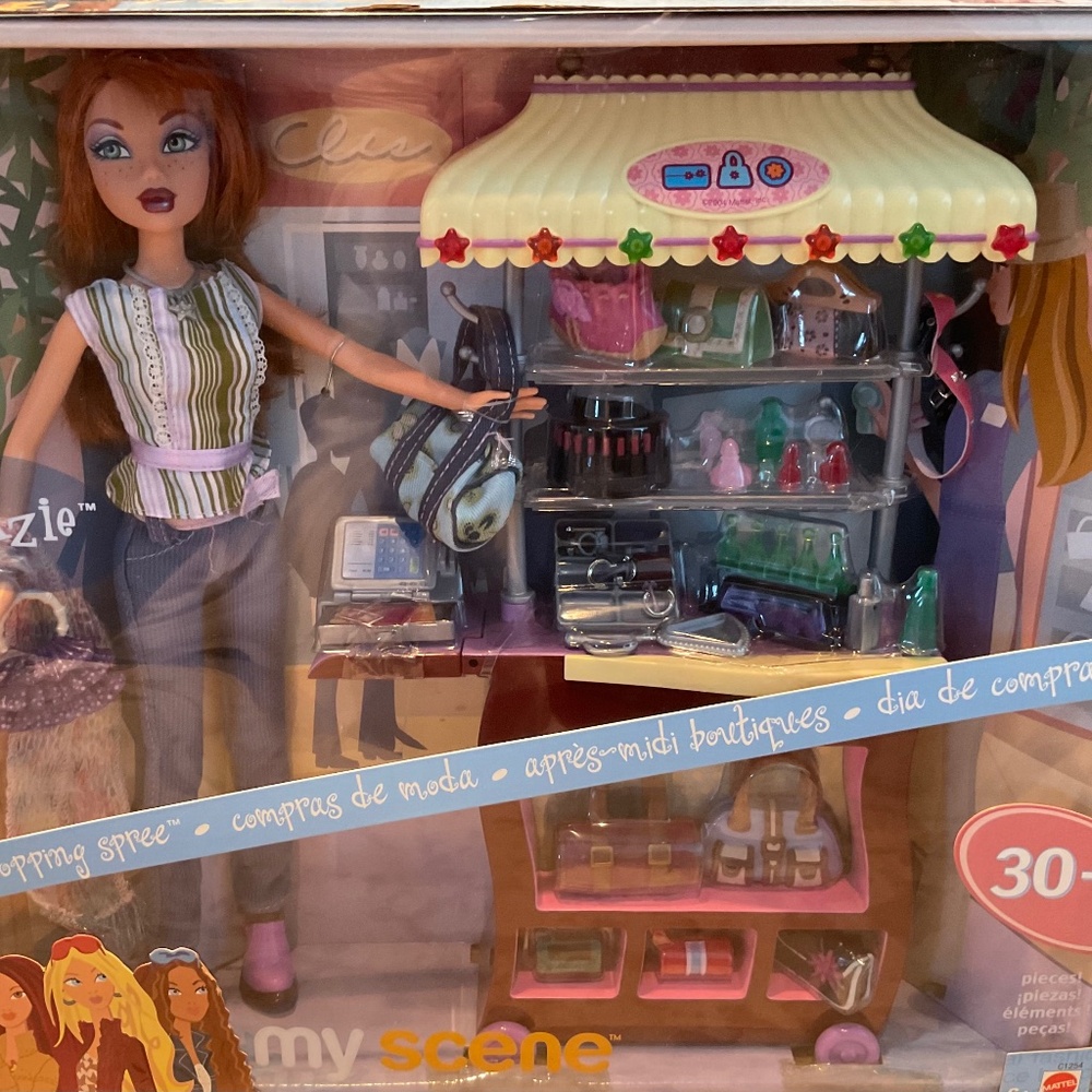 NIB 2004 My Scene Must Haves Shopping Spree Mall KENZIE  Barbie Doll Set Rare